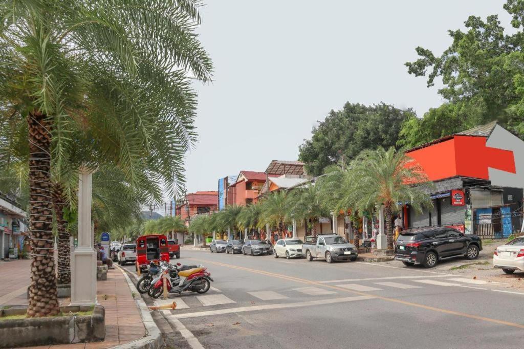 Oyo 681 Paradise Hotel Ao Nang Exterior photo